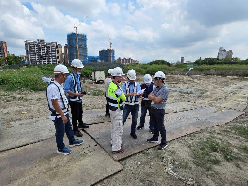 副局長工地視察
