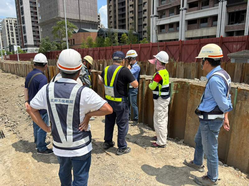 副局長工地視察