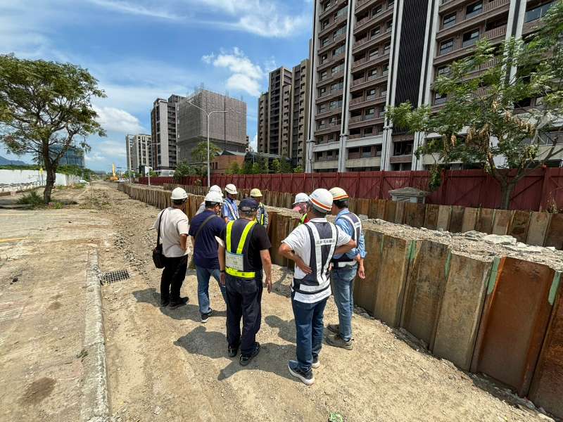 副局長工地視察