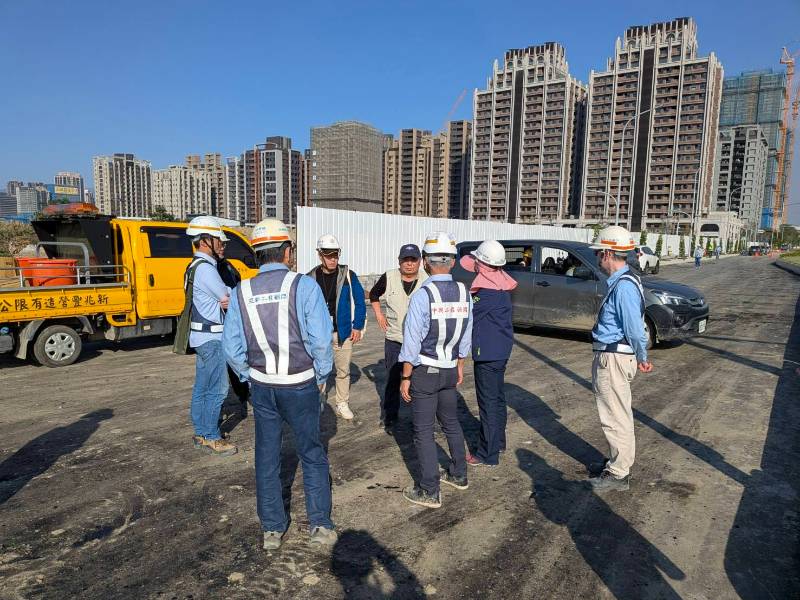 地政局副局長視察莊田路