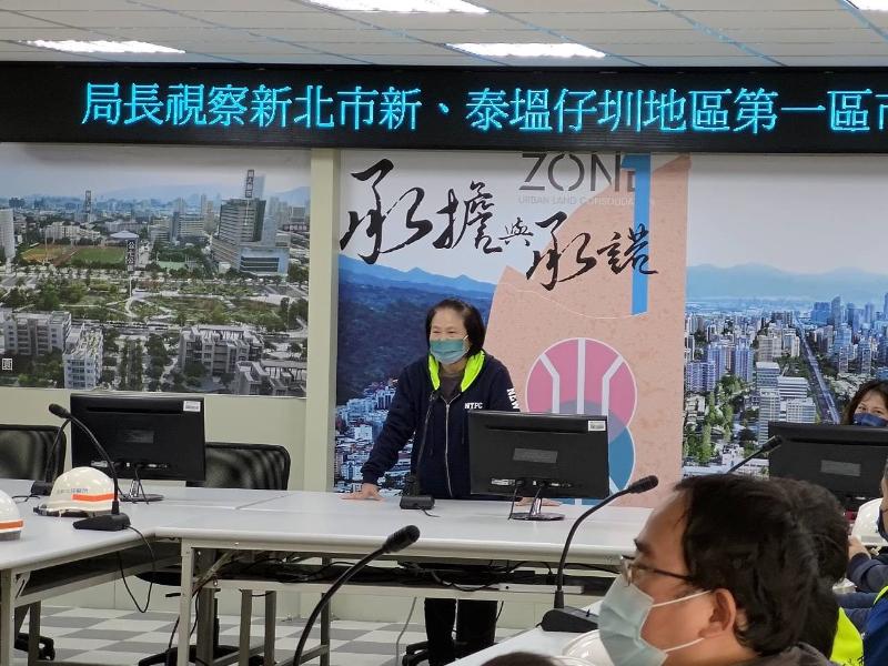 地政局康局長至工區視察