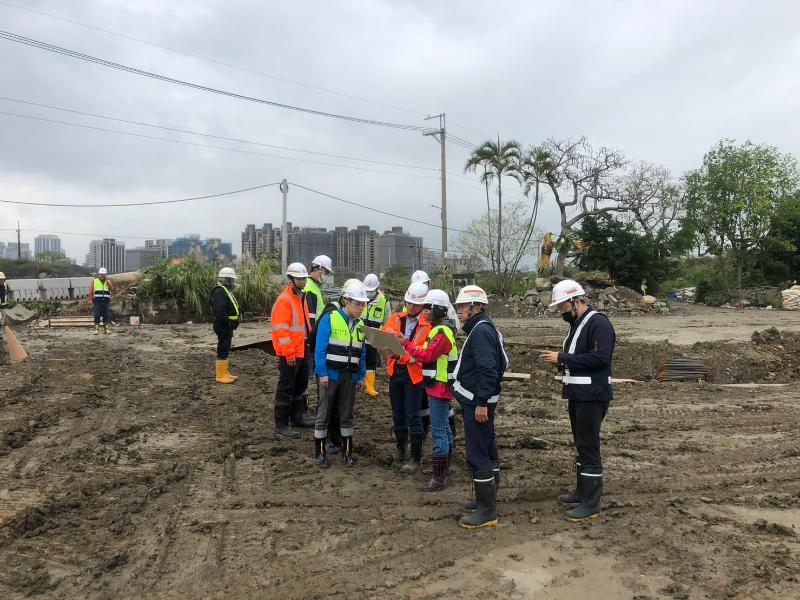 地政局副局長至工區視察