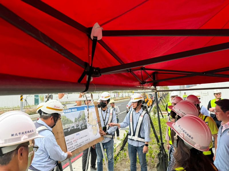 議員視察領航路